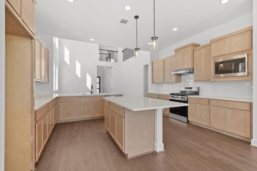 Photo of 1222 Village Falls Drive, Missouri City, TX 77459 (MLS # 70613208)