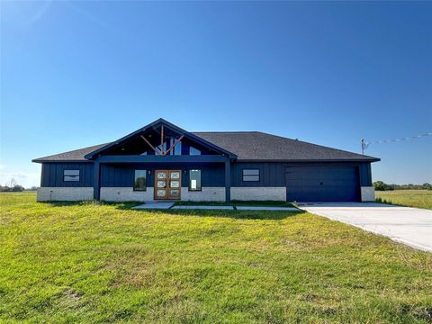 Photo of 619 Chuckwagon Trail, Angleton, TX 77515 (MLS # 54698967)