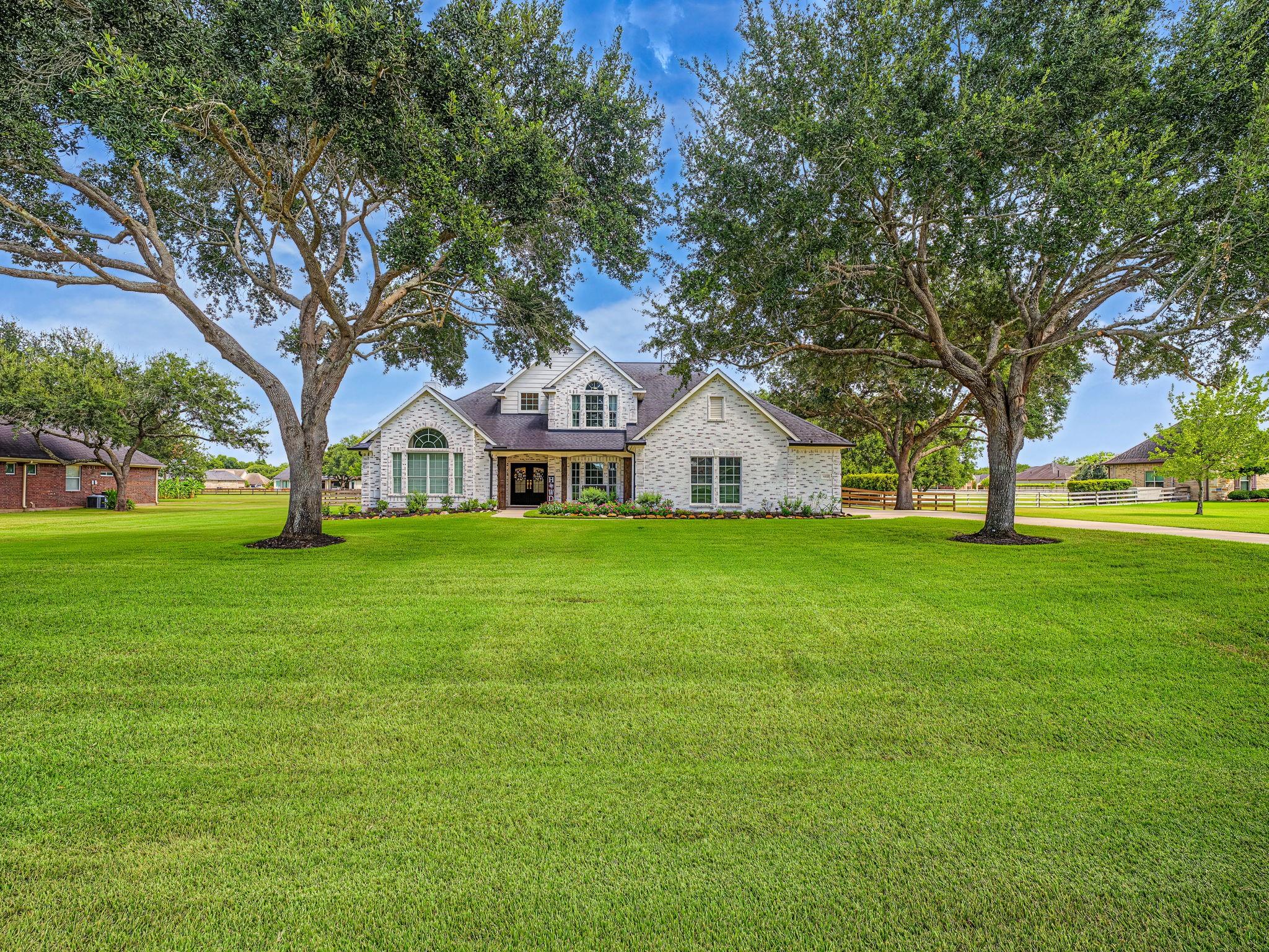 4002 Wentworth Drive