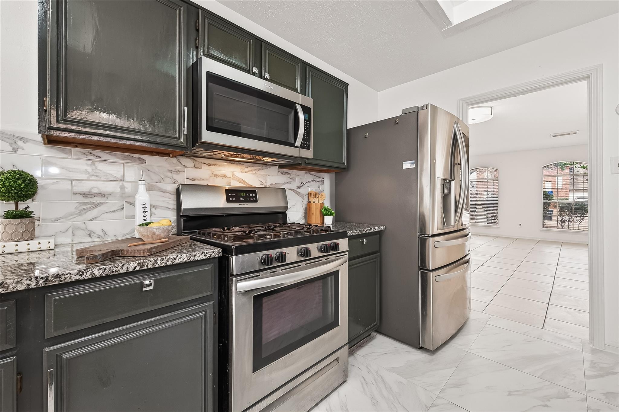 22827 Red River Drive