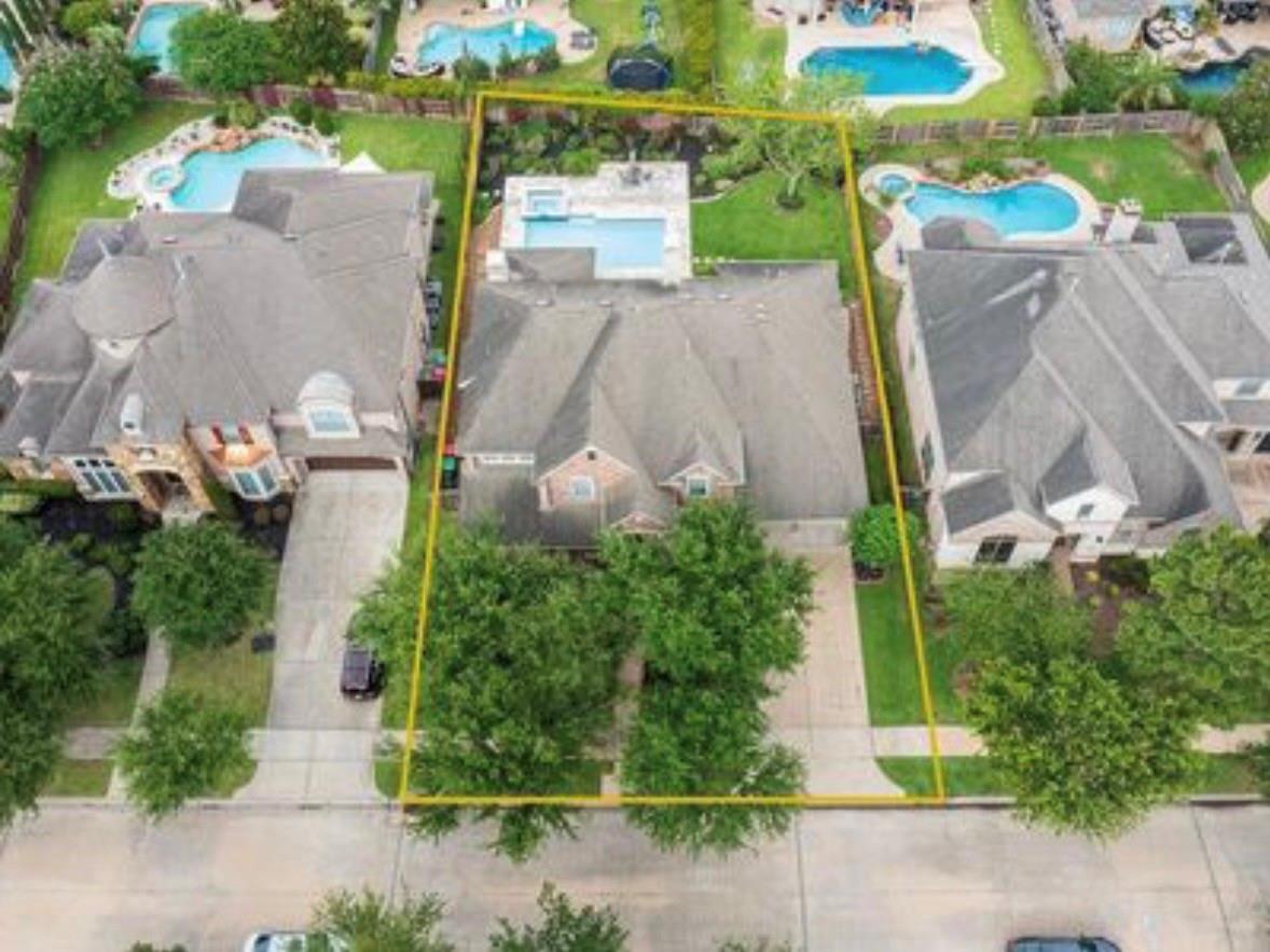 5923 Dillon Creek Lane