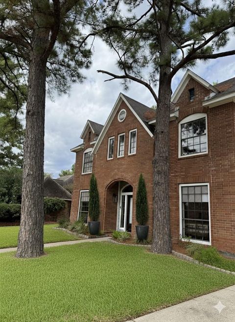 Photo of 16906 Scenic Lakes Way, Houston, TX 77095 (MLS # 78344116)