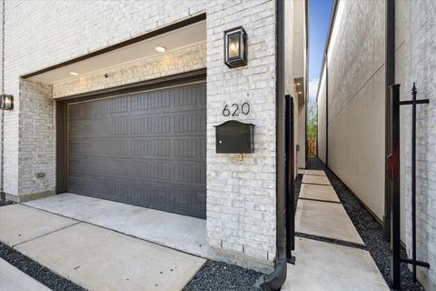 Tiny photo for 620 W 25th Street, Houston, TX 77008 (MLS # 87078948)
