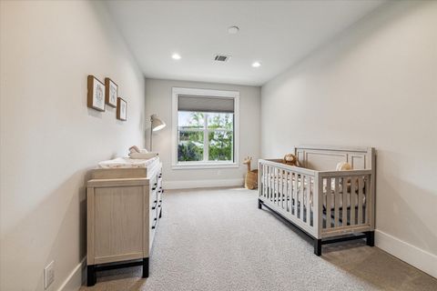 Tiny photo for 620 W 25th Street, Houston, TX 77008 (MLS # 87078948)