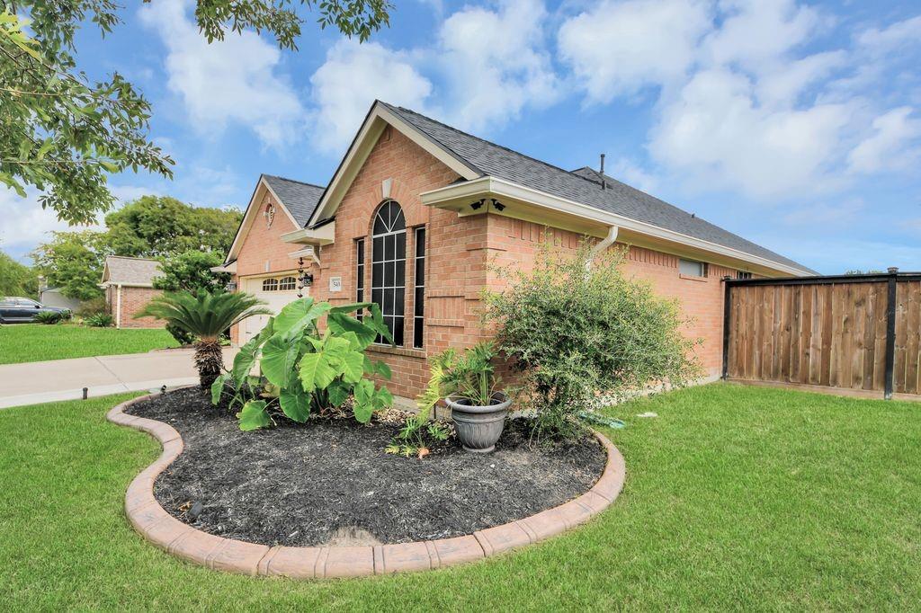 5400 Village Lane