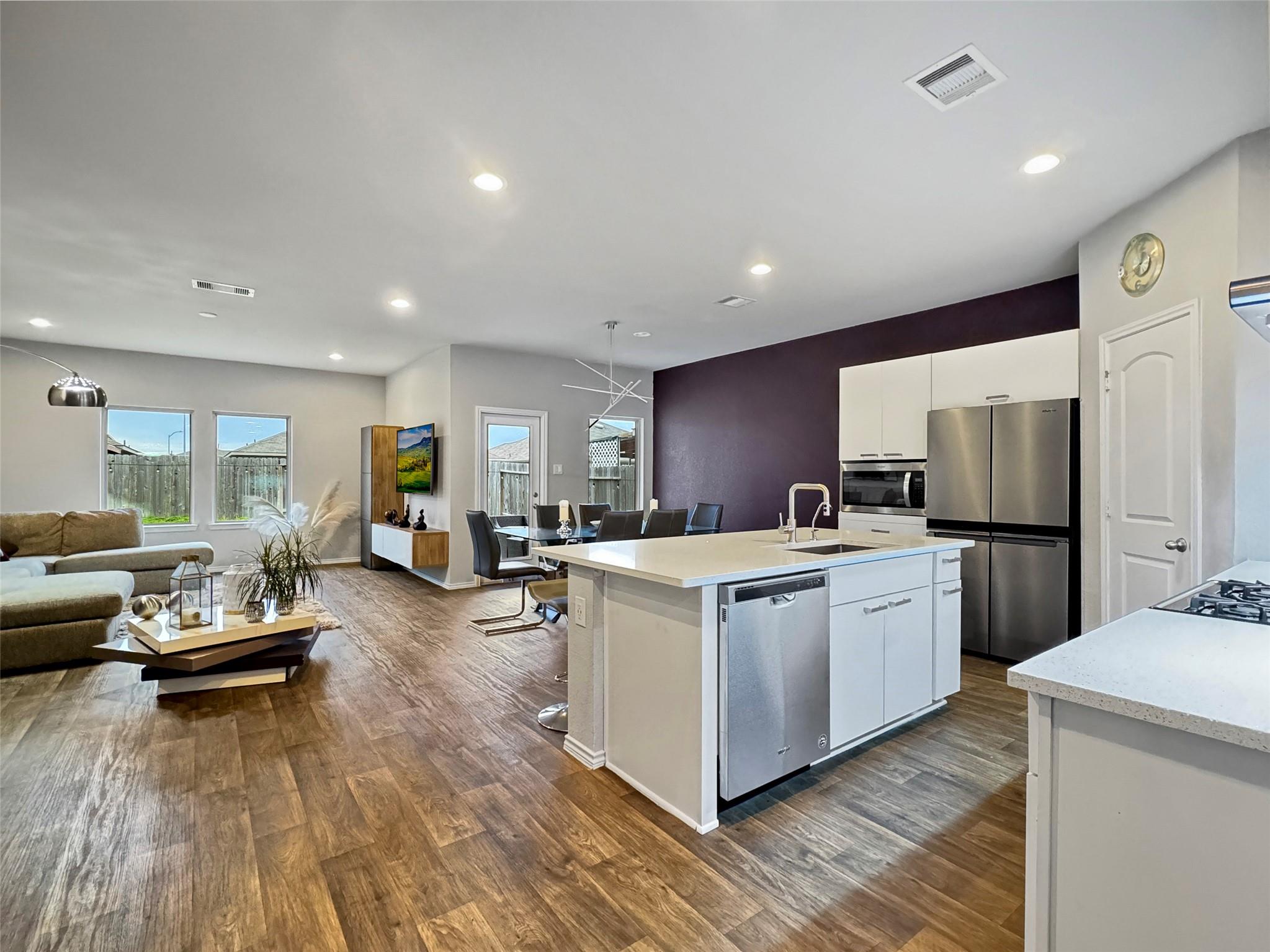 21523 Victoria Harbor Drive