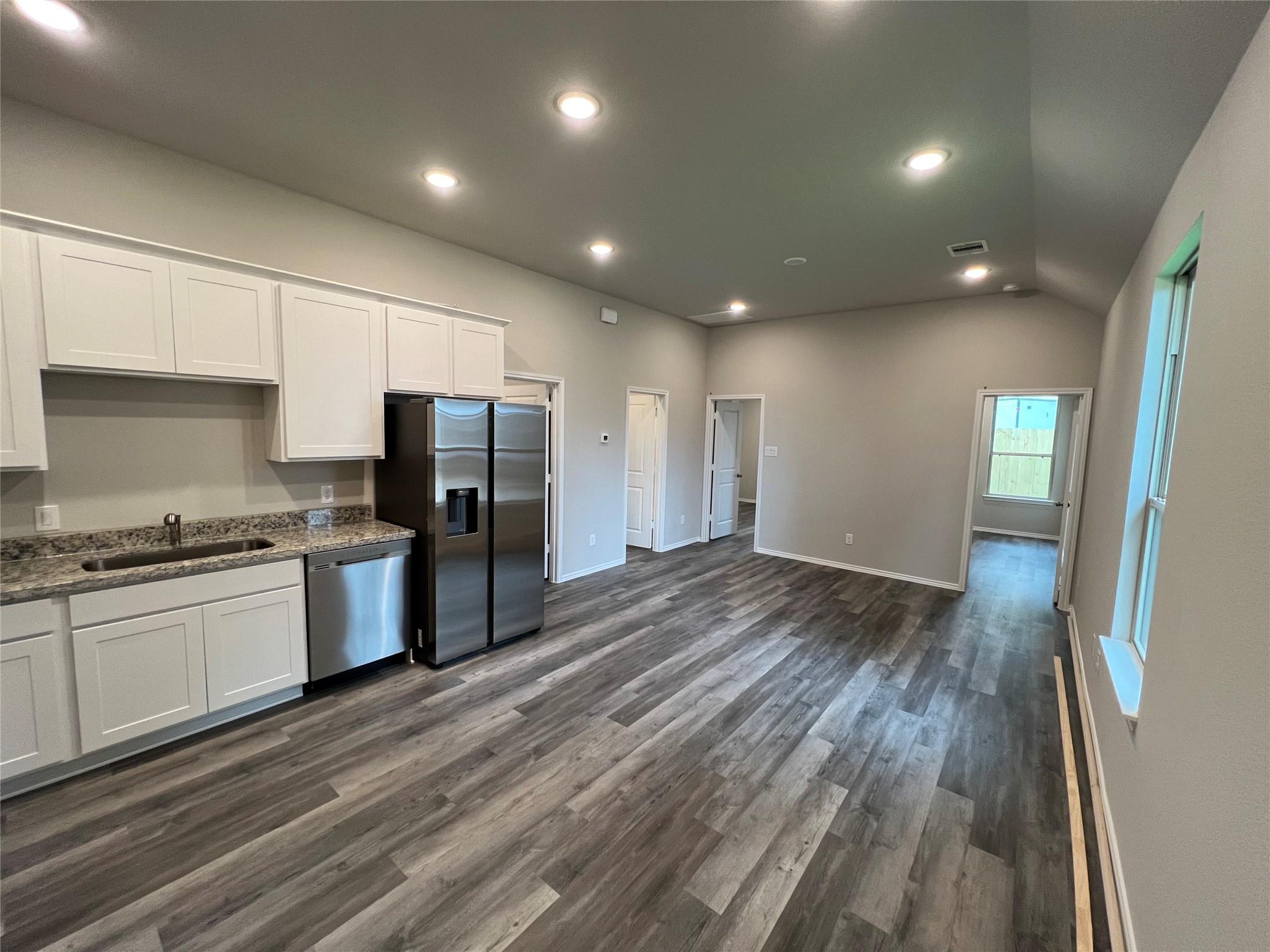 11595 Persimmon Street