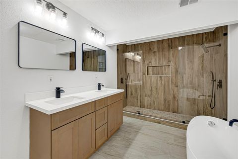 Photo of 413 Oakhill Drive, Conroe, TX 77304 (MLS # 63652821)