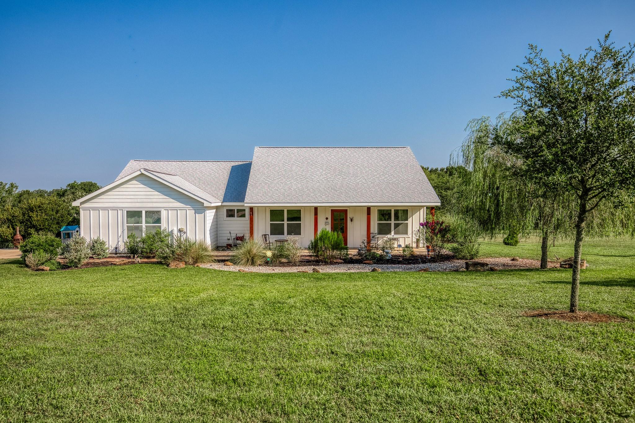 3520 Bluebonnet Boulevard