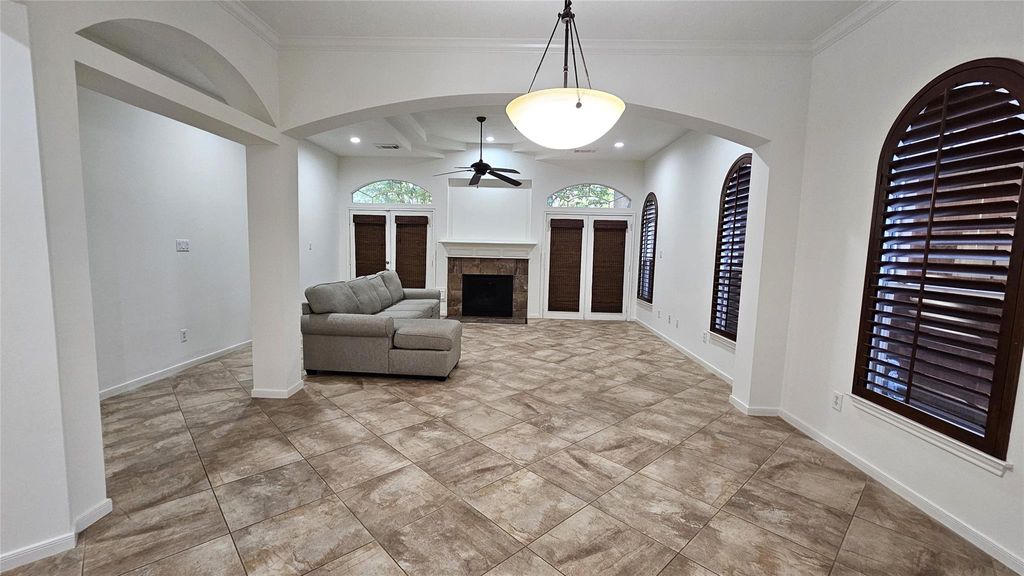 Photo of 305 Reinicke Street, Houston, TX 77007 (MLS # 89203016)