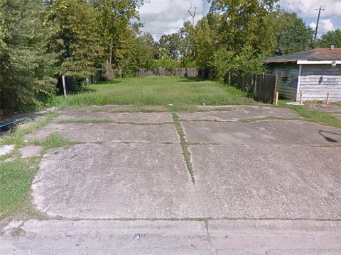 Photo of 5225 Chennault Road, Houston, TX 77033 (MLS # 54007102)