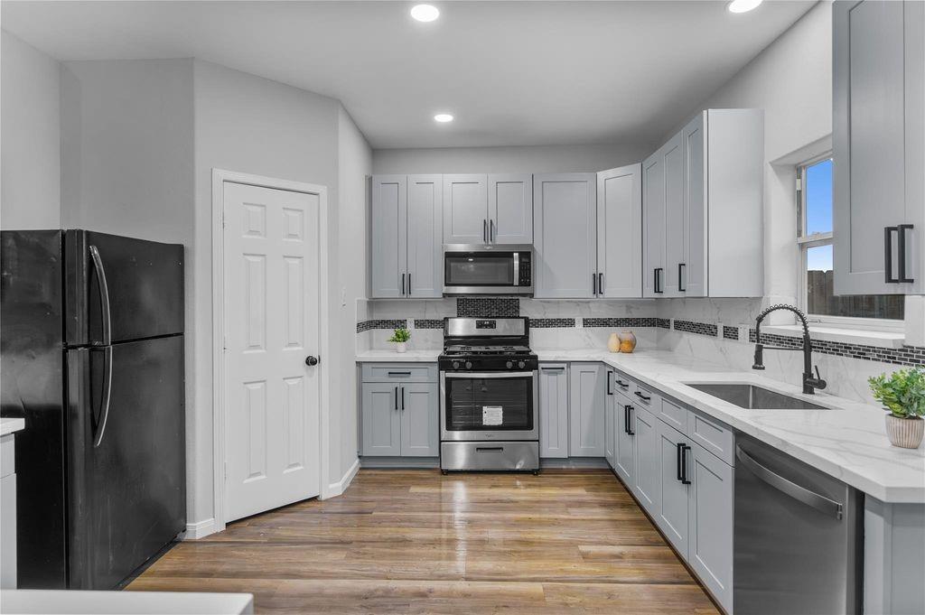 21330 Amesbury Meadow Lane
