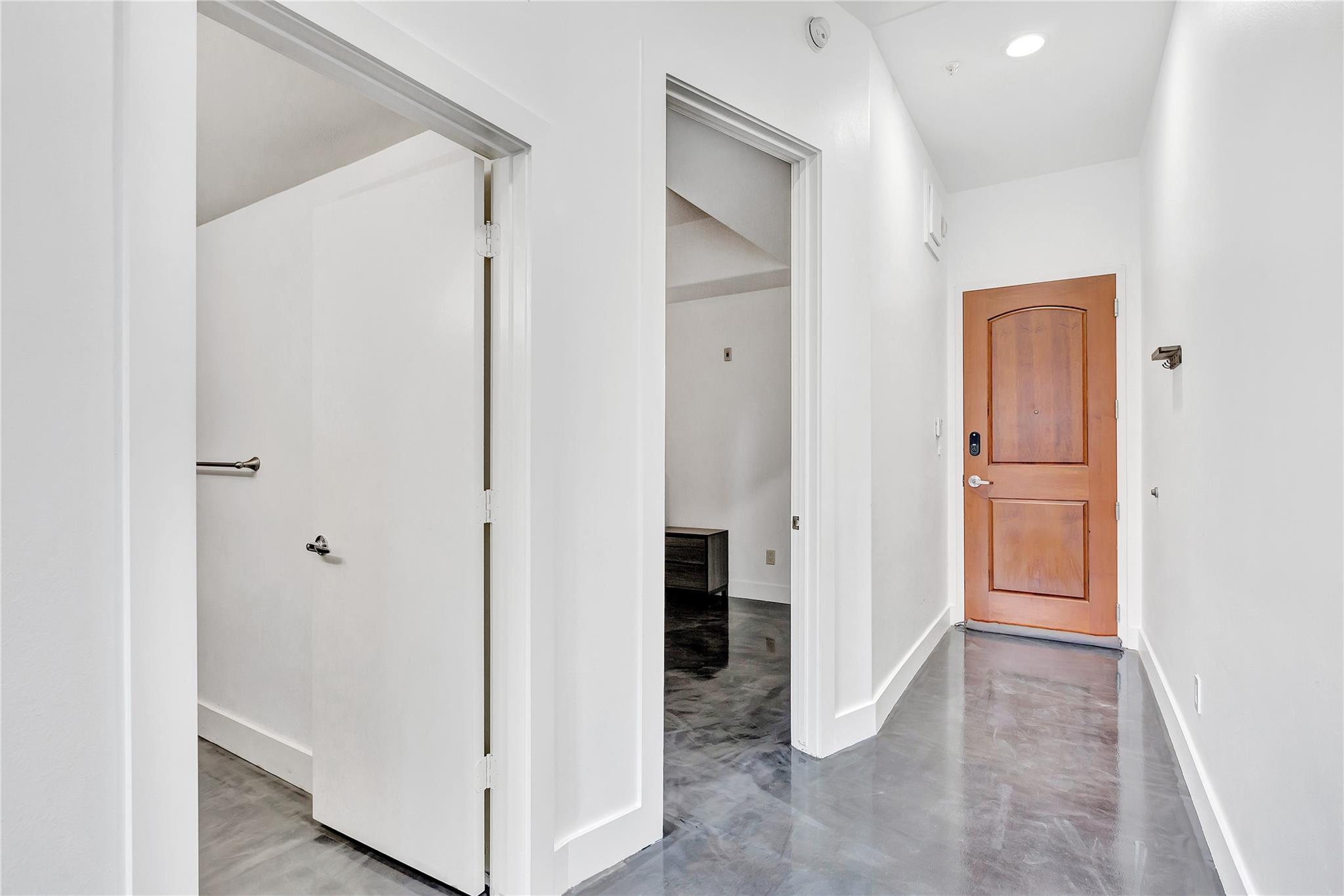 2323 Polk Street 305