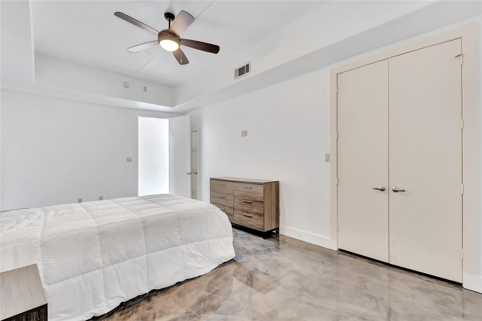 2323 Polk Street 305