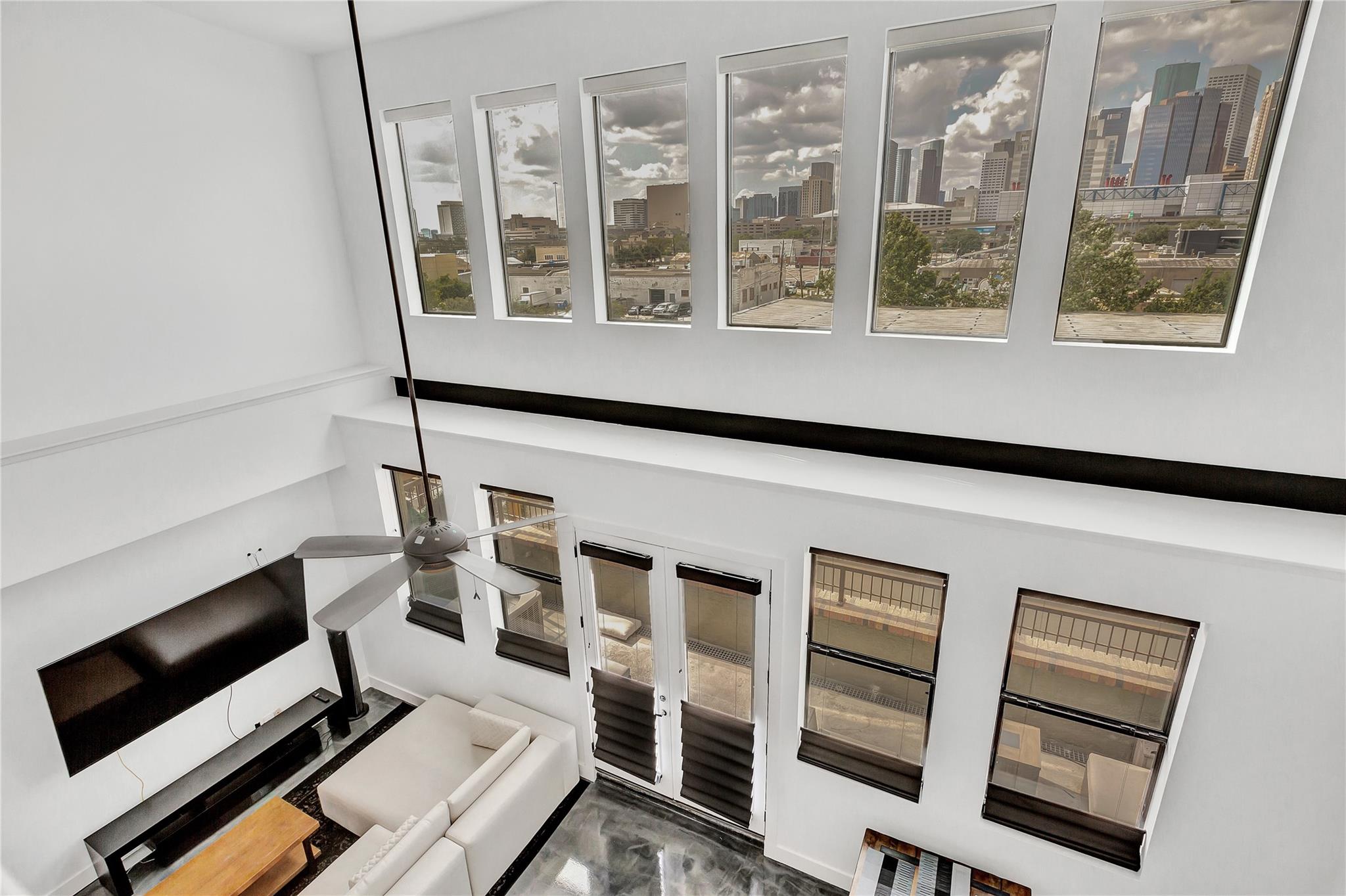 2323 Polk Street 305