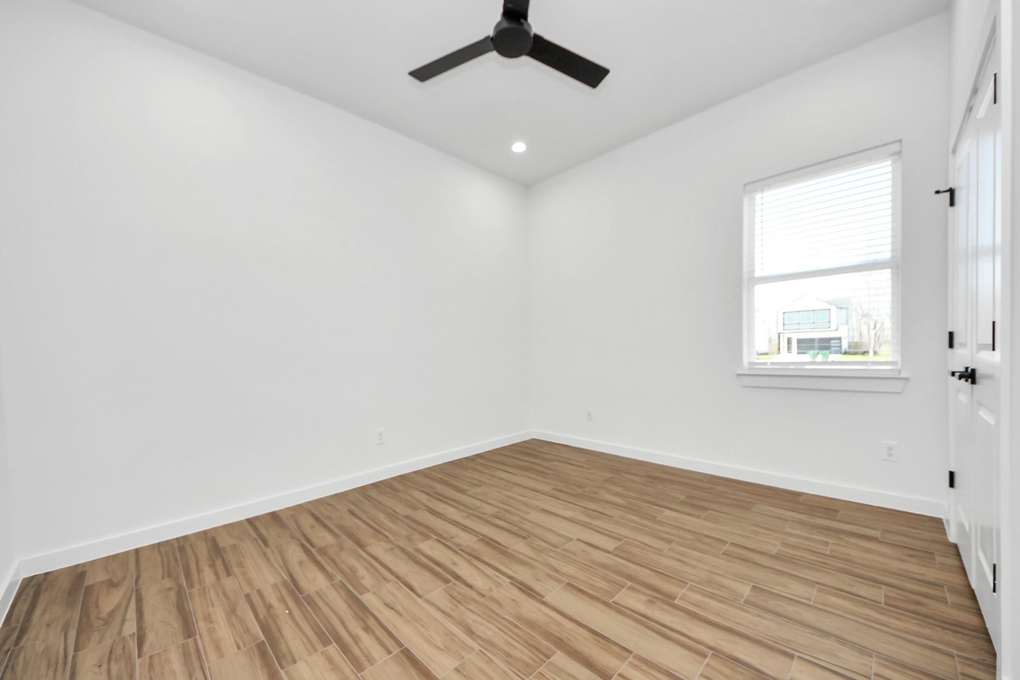 207 Manor Avenue