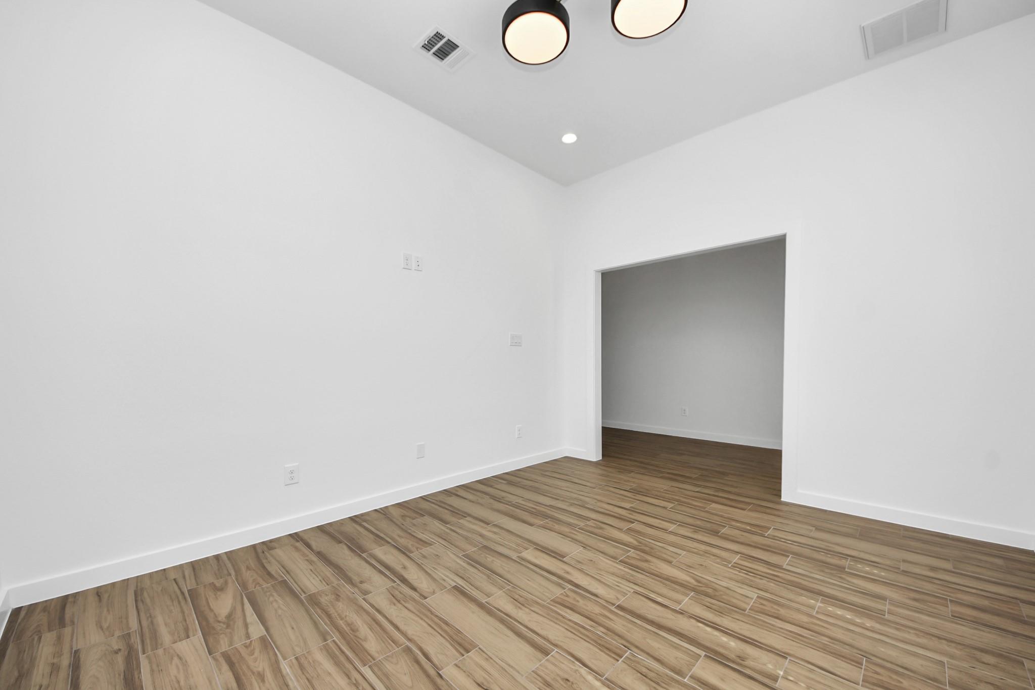 207 Manor Avenue