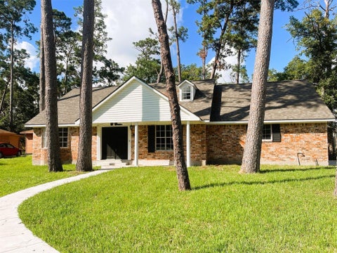 Photo of 3112 Timber Lane, Dickinson, TX 77539 (MLS # 86095386)