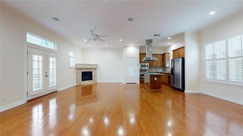 Photo of 1502 Birdsall Street, Houston, TX 77007 (MLS # 30021243)