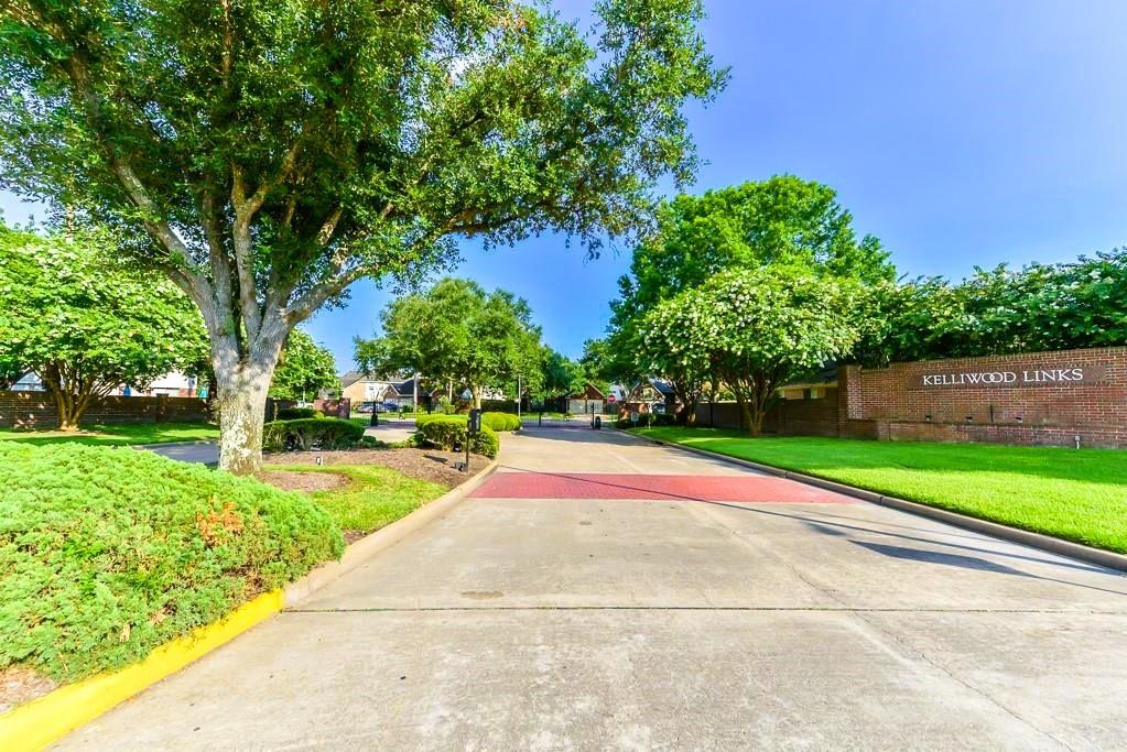 21523 Santa Clara Drive