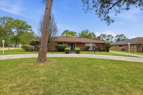 Homes For Sale - 1016 S 27th Street<br/> Jefferson County, Nederland, TX 77627