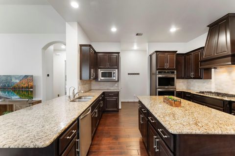 Tiny photo for 124 Angie Lane, Montgomery, TX 77316 (MLS # 80390951)