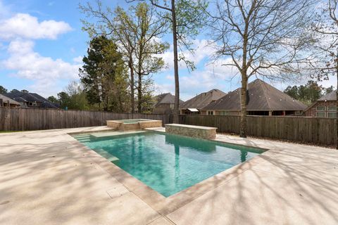 Tiny photo for 124 Angie Lane, Montgomery, TX 77316 (MLS # 80390951)