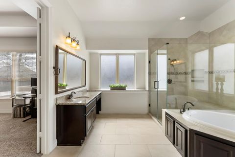 Tiny photo for 124 Angie Lane, Montgomery, TX 77316 (MLS # 80390951)