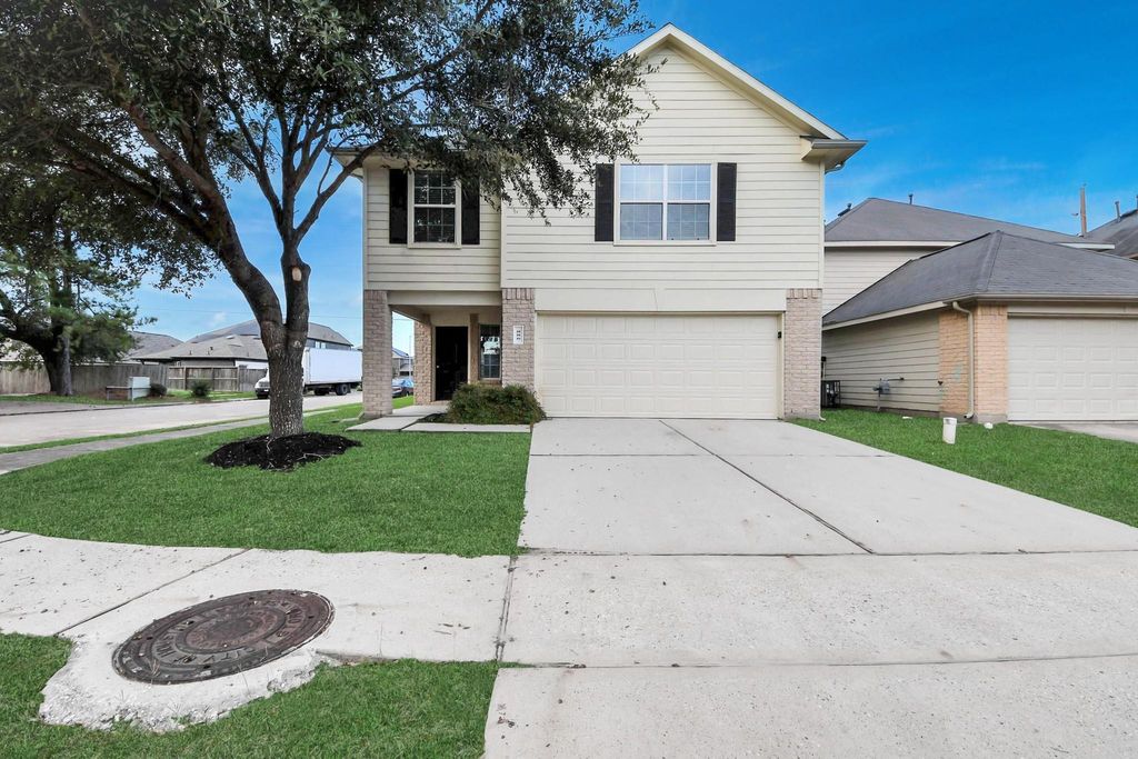 Photo of 886 Darbydale Crossing Lane, Houston, TX 77090 (MLS # 72140823)