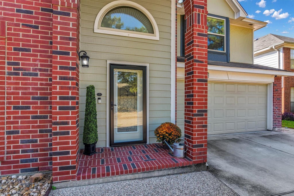 Photo of 18703 Timbers Trace Drive, Humble, TX 77346 (MLS # 32265629)