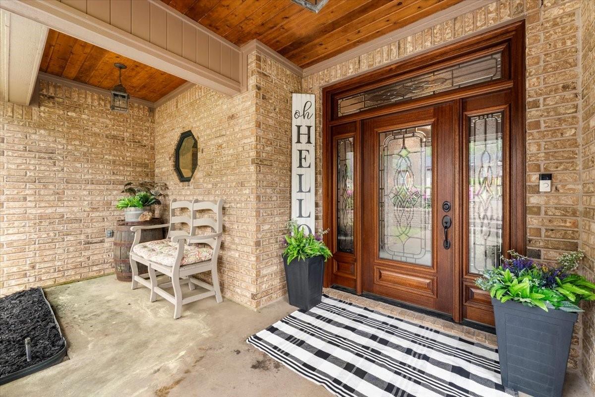 514 Sandy Oaks Drive