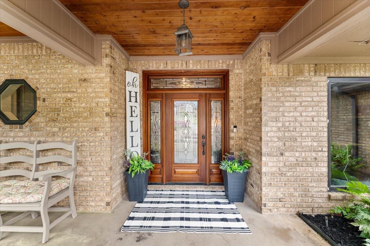 514 Sandy Oaks Drive