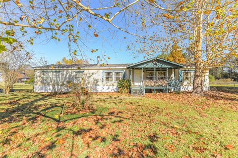 Photo of 18 County Road 2236, Cleveland, TX 77327 (MLS # 34132300)