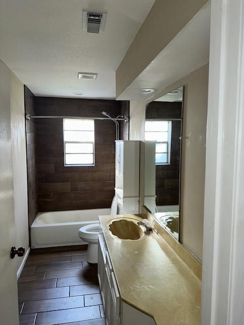 12415 Pine Glen Lane