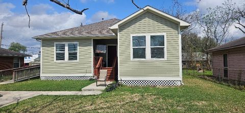 Photo of 4307 Friar Point Road, Houston, TX 77047 (MLS # 43110690)