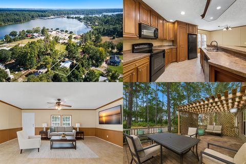 Photo of 14619 Calvary Road, Willis, TX 77318 (MLS # 22746444)