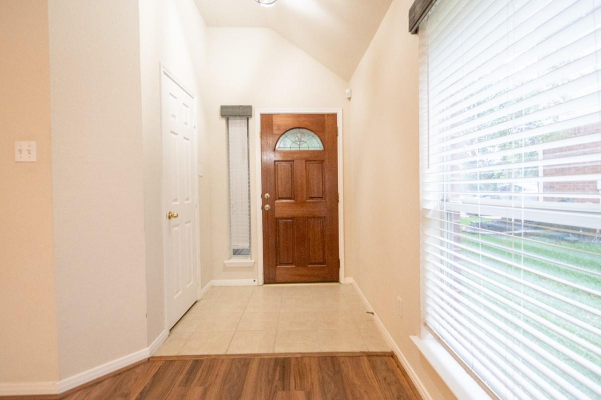 2834 Falcon Knoll Lane