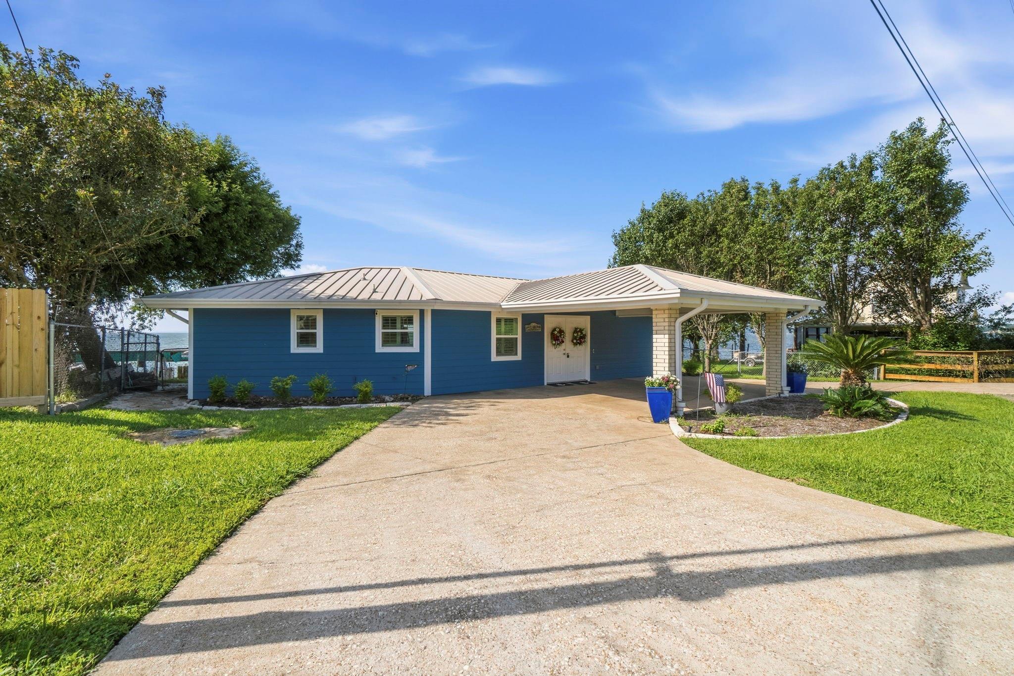151 Lakeview Drive