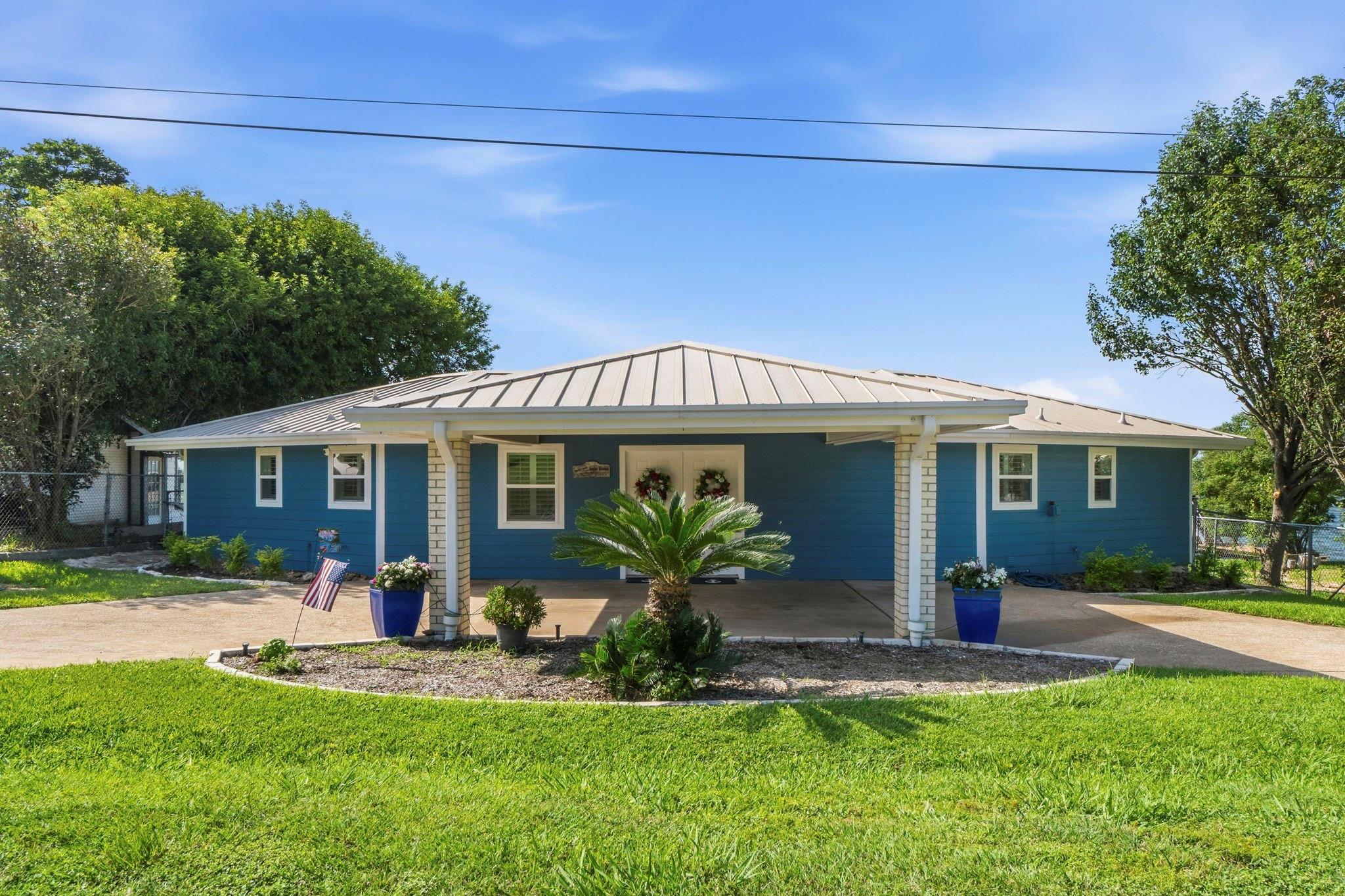 151 Lakeview Drive