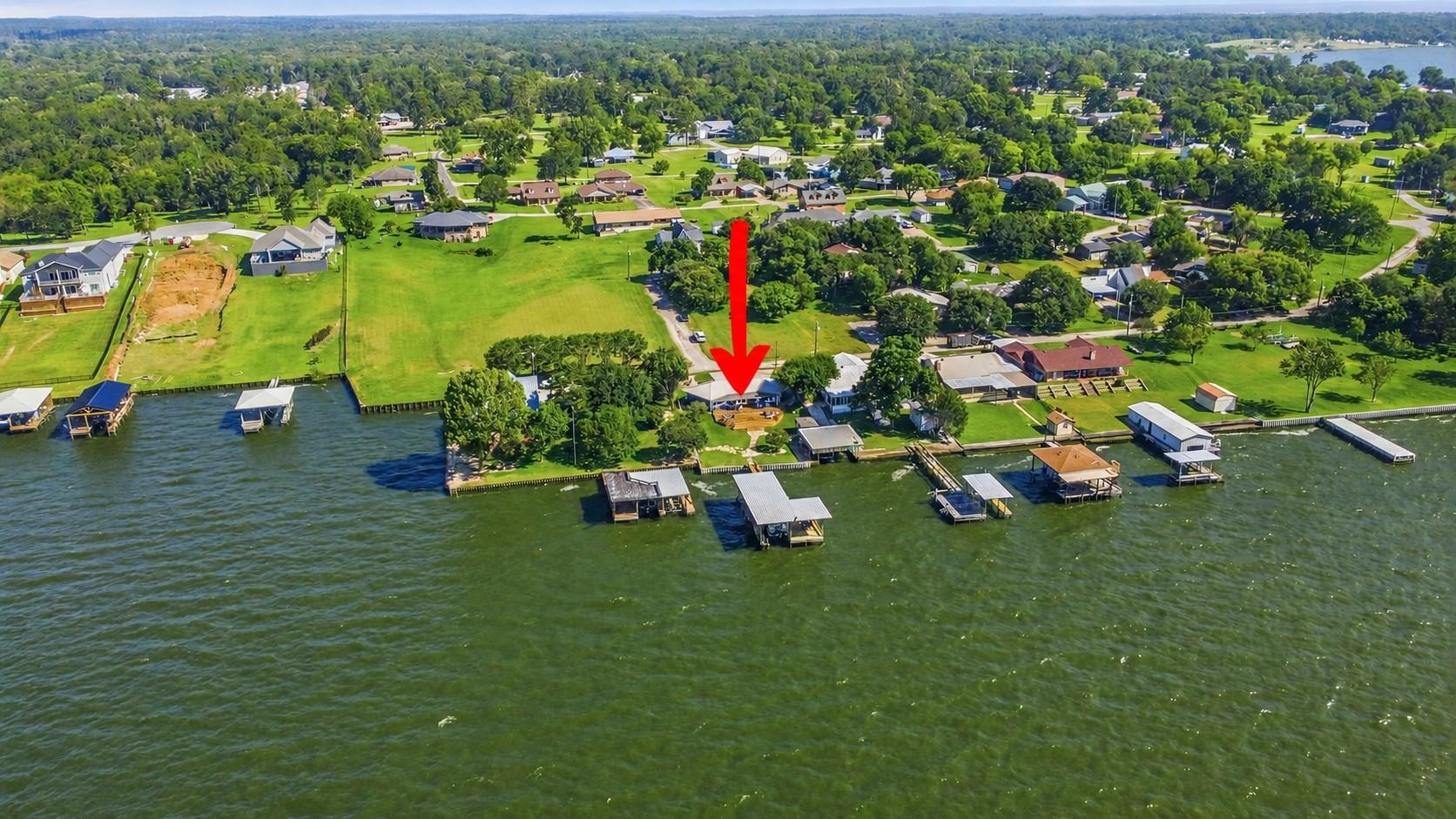 151 Lakeview Drive