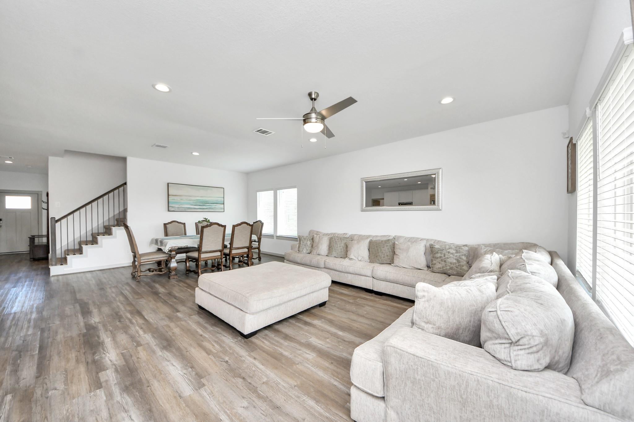 13910 Red River Drive
