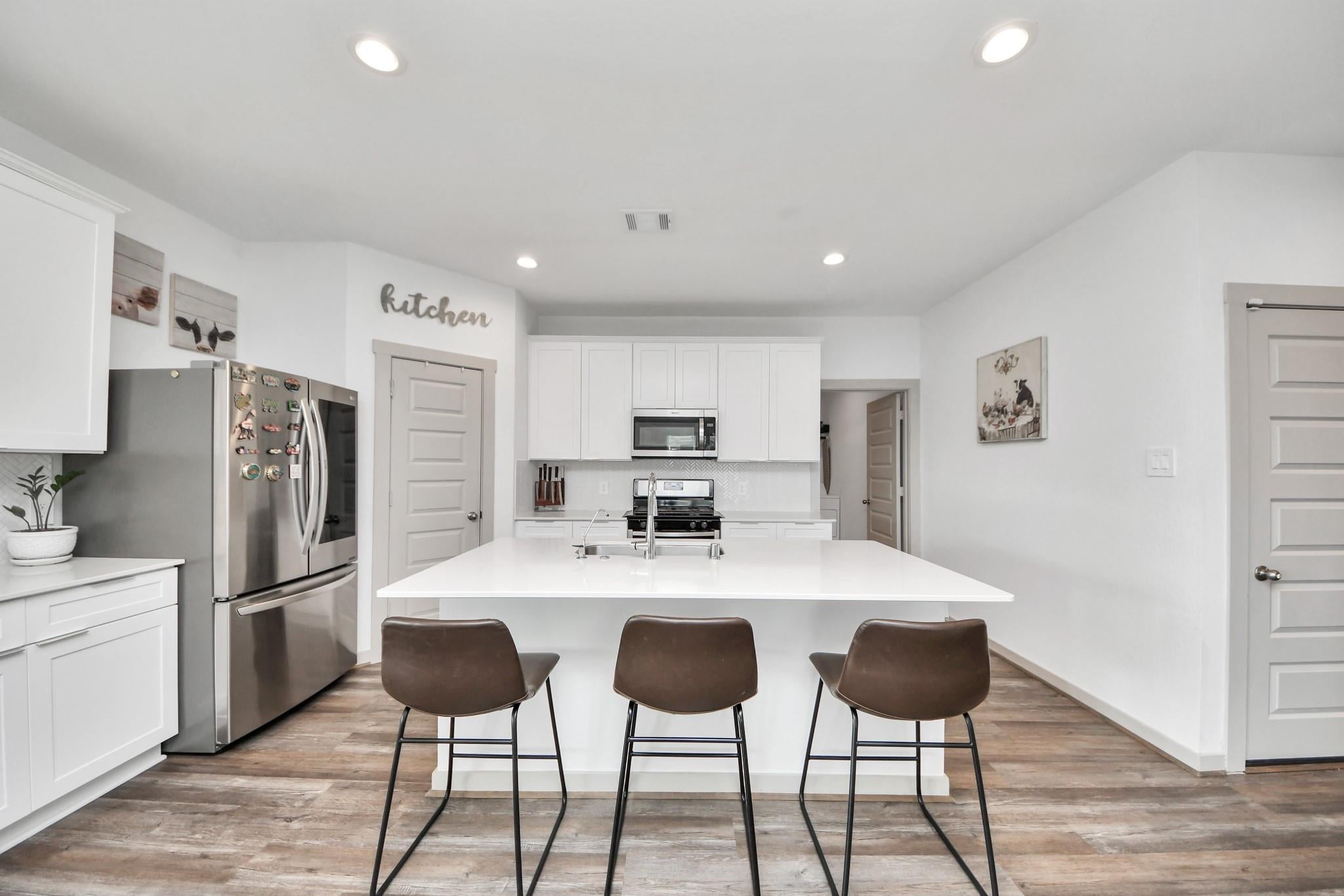 13910 Red River Drive