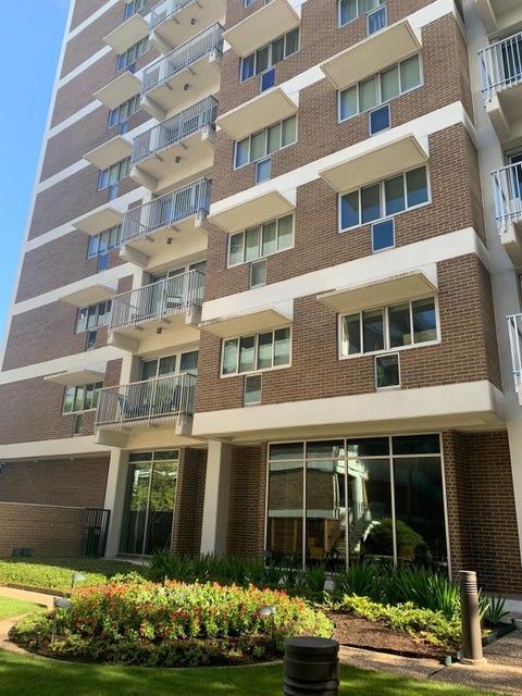 Photo of 3600 Montrose Boulevard #409, Houston, TX 77006 (MLS # 82249099)