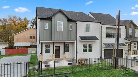 Photo of 2306 Langley Street, Houston, TX 77023 (MLS # 15499827)