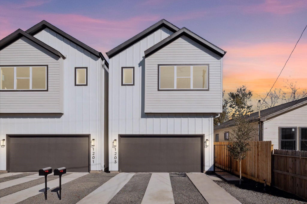 Photo of 1203 E 27th Street, Houston, TX 77009 (MLS # 42954123)