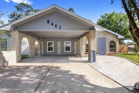 Homes For Sale - 6431 Harcourt Drive<br/> Houston, TX 77016
