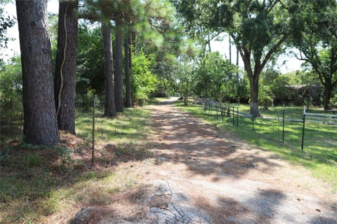 Photo of 1976 Clayton Street, Dayton, TX 77535 (MLS # 47302640)