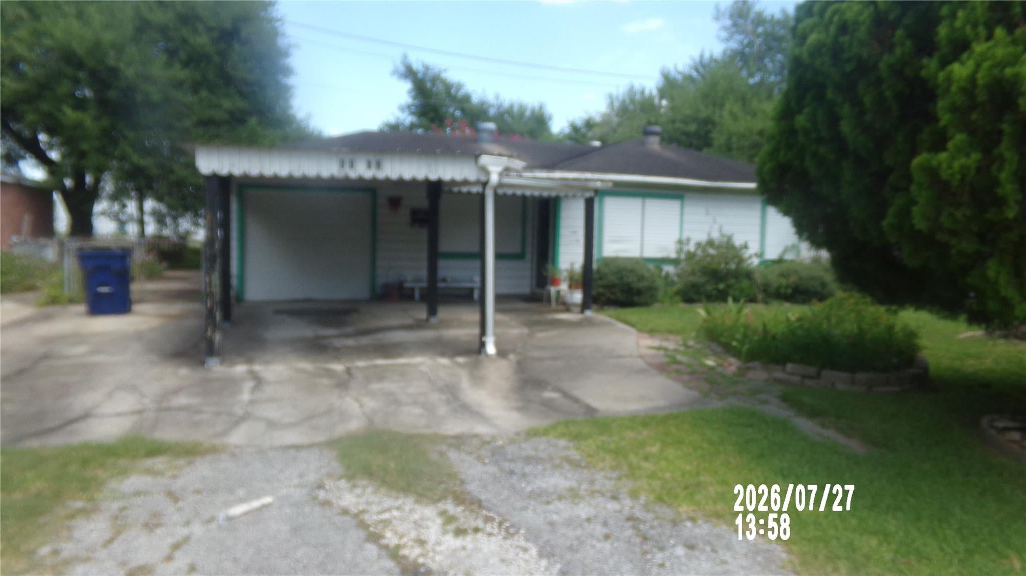 1102 Appomattox Drive N