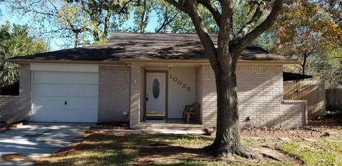 Photo of 10035 Towne Mist Drive, Sugar Land, TX 77498 (MLS # 84878210)