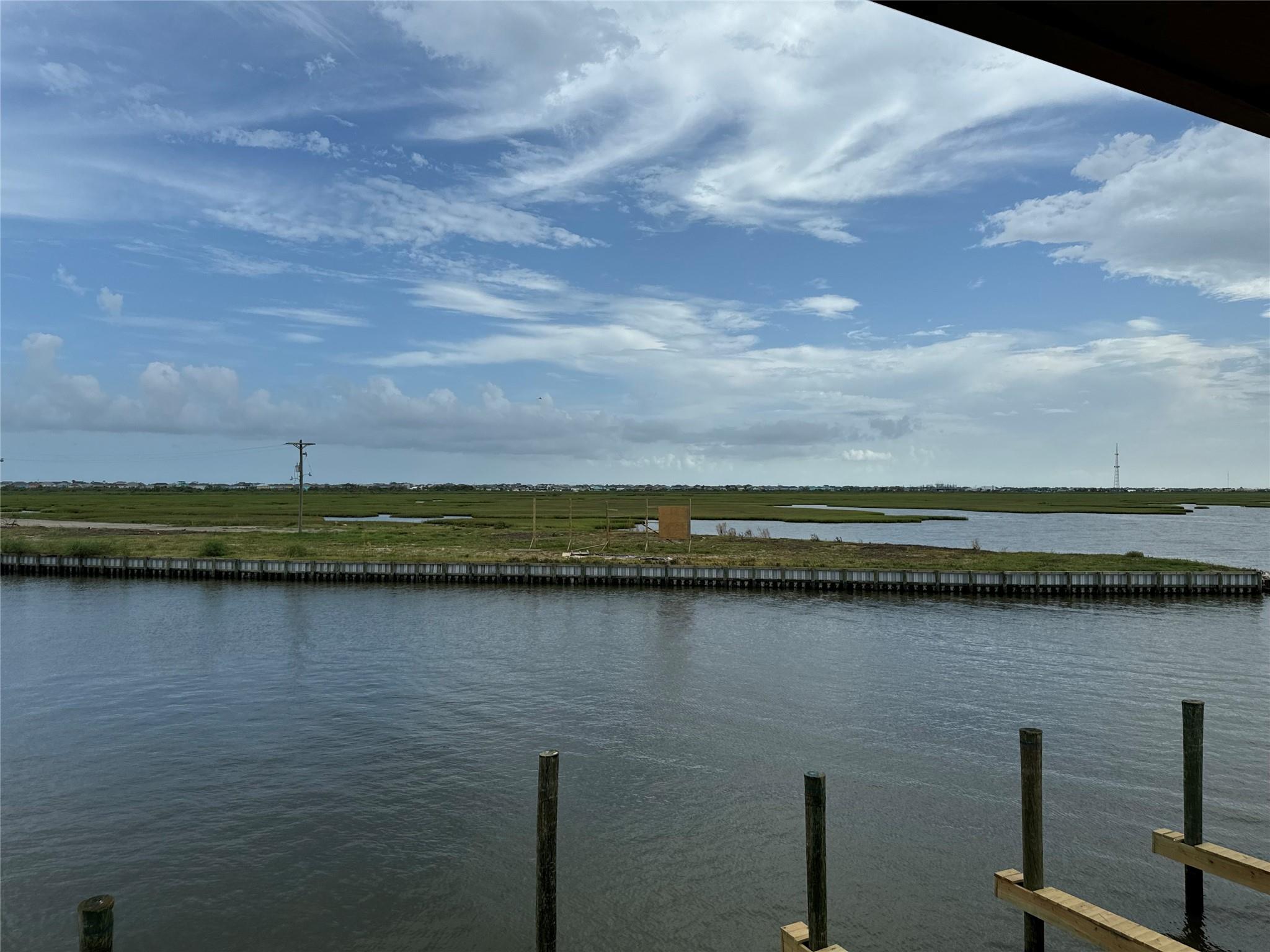 1228 N Redfish Street